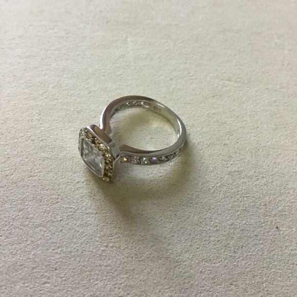 Sterling Silver Square Crystal Ring - Picture 6 of 10